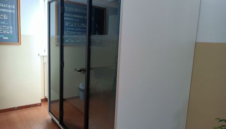 Strefa ciszy i kabina akustyczna w Collegium Gostomianum. Szkoła stawia na dobrostan uczniów