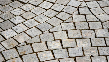 Nowe chodniki w Dębie i Chmielowie. Gmina Nowa Dęba sięga po fundusze unijne