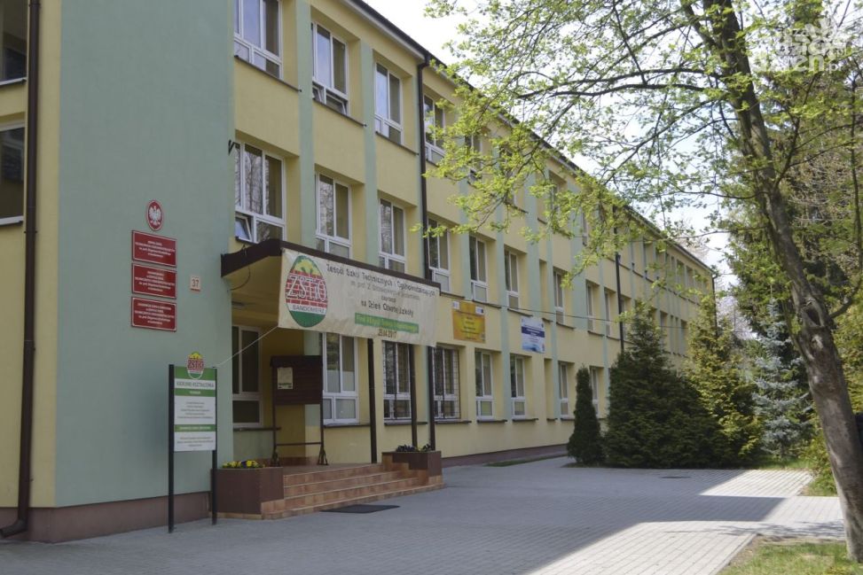 Powiat sandomierski otrzymał prawie 4 mln zł na termomodernizację dwóch szkół