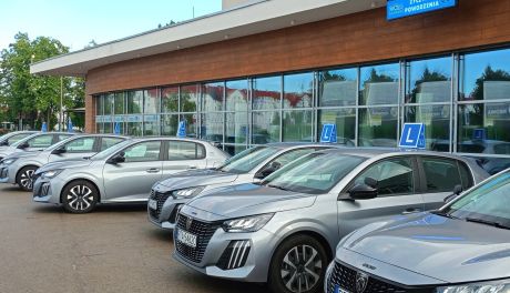 Prawo jazdy od 17. roku życia. Nowe przepisy z obowiązkową jazdą pod opieką