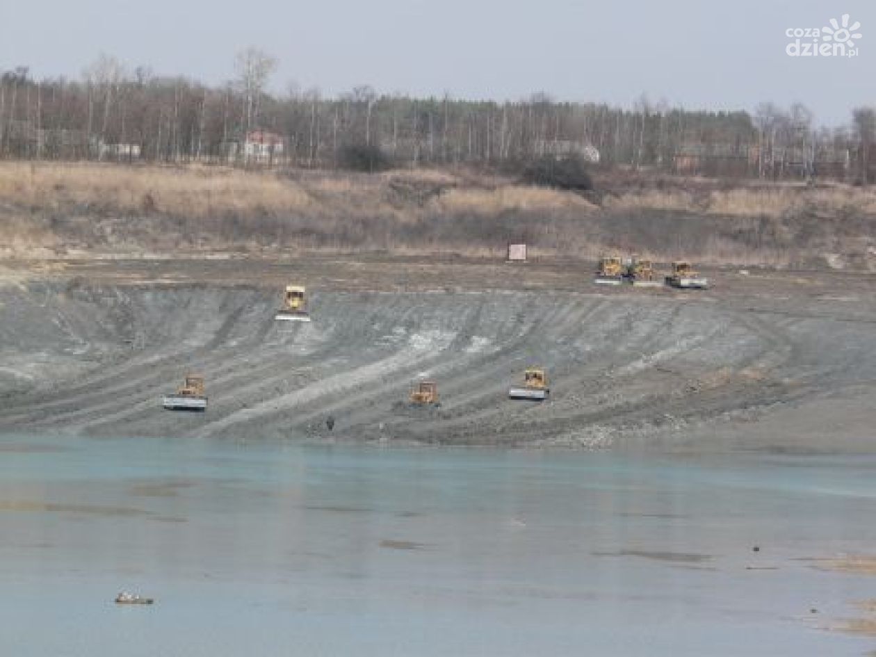 Rząd zapowiada ekspertyzę w sprawie wyrobiska po kopalni siarki „Piaseczno”