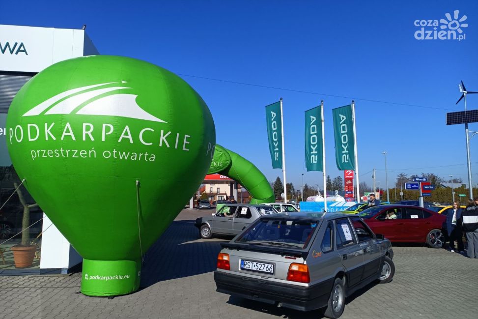 Emocje, adrenalina i dobra zabawa. Rajd Pań przyciągnął 26 załóg