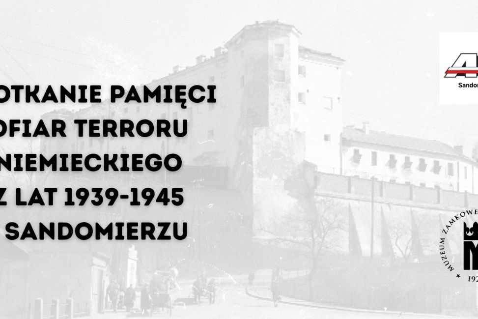 Projekcja filmu o Sandomierzu w czasie wojny. Pokaz w Zamku Królewskim