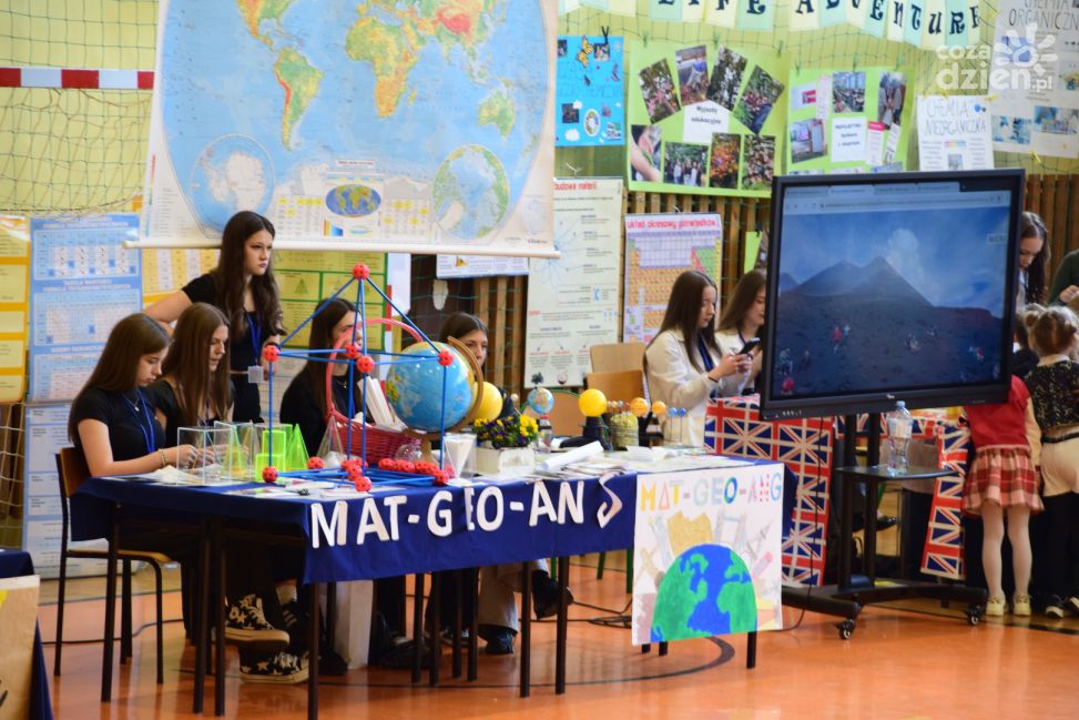 Ósmoklasiści odwiedzili szkołę w Połańcu podczas Dnia Otwartego