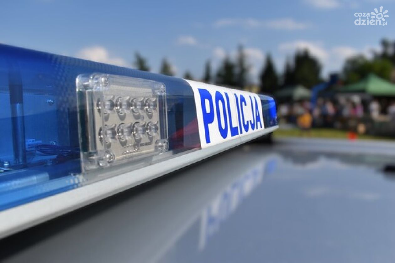Zignorował zakaz i wsiadł za kierownicę. 21-latek z dożywotnim zakazem prowadzenia pojazdów