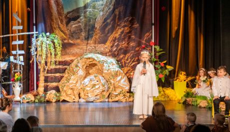 Mali artyści, wielkie emocje. Misterium Męki Pańskiej w Klimontowie