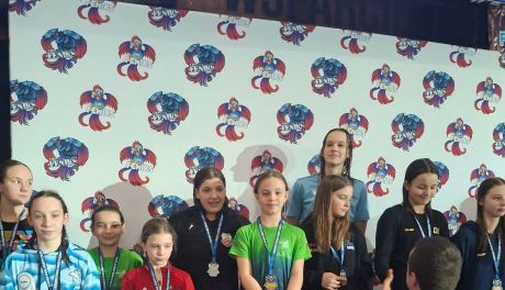 KAJMAN Połaniec na podium Feniks Pool Party w Dębicy