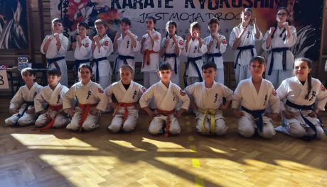 Sandomierski Klub Karate z kompletem medali w Ożarowie
