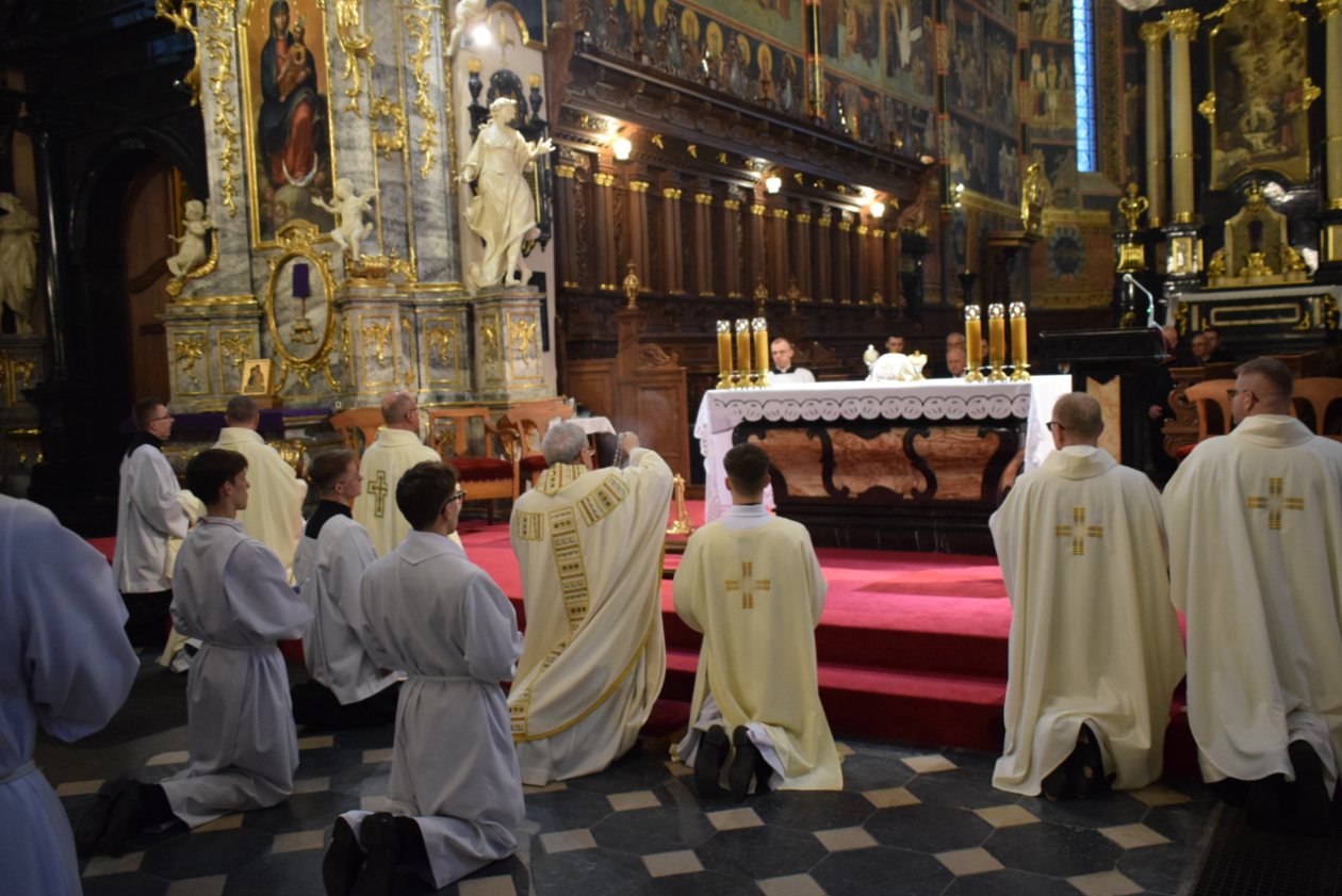 Uroczysta Msza Wieczerzy Pańskiej rozpoczęła Triduum Paschalne
