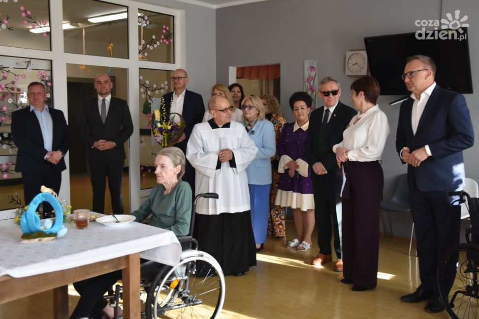 Wielkanocne spotkanie pełne ciepła i wspólnoty w sandomierskim DPS