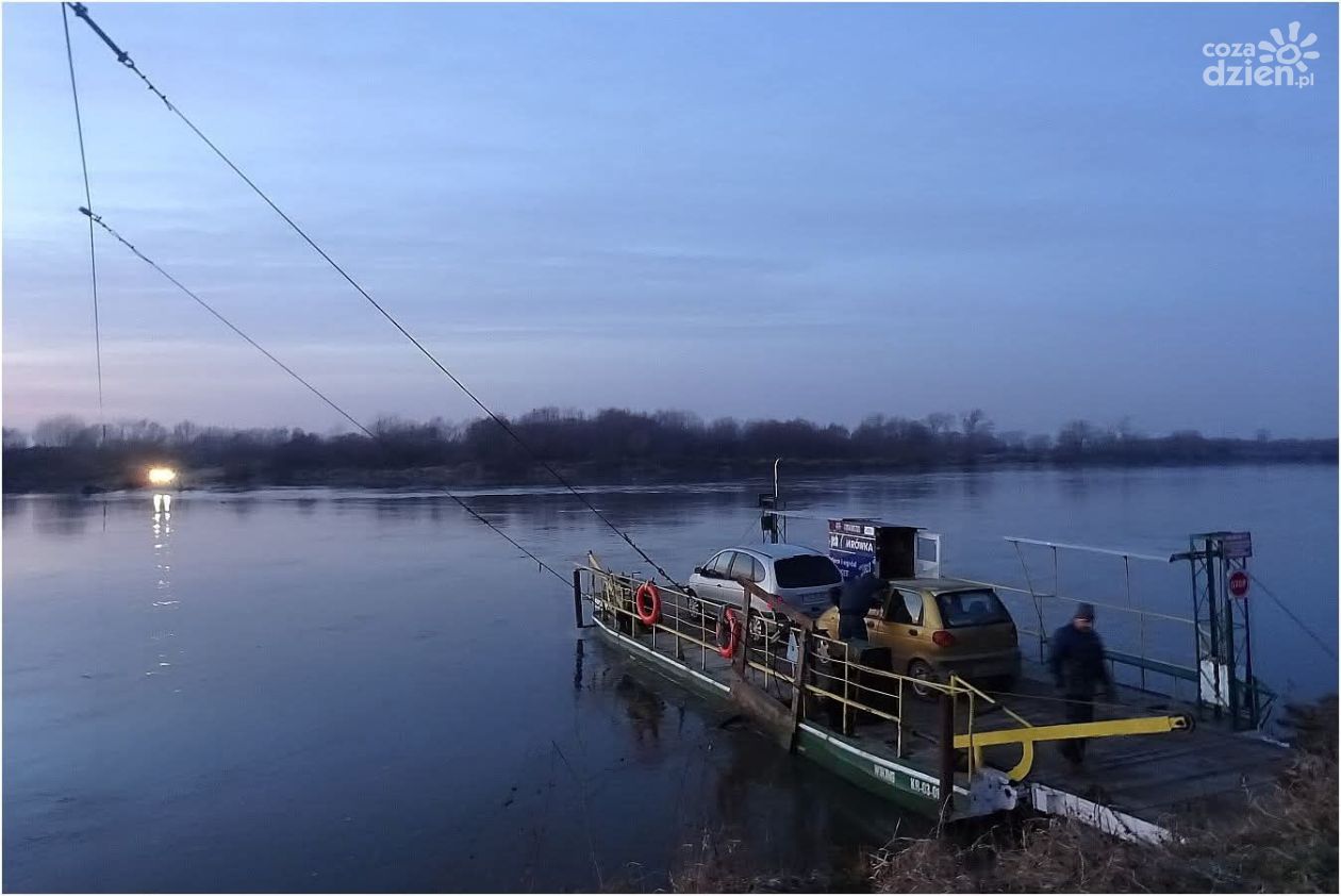 Przeprawa promowa Ciszyca–Tarnobrzeg wznowiona. Prom znów kursuje przez Wisłę