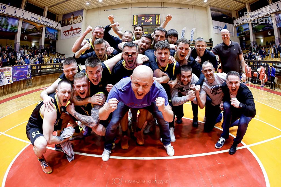 Koszykarska Siarka z awansem do finału. Kluczowe zwycięstwo w półfinałach