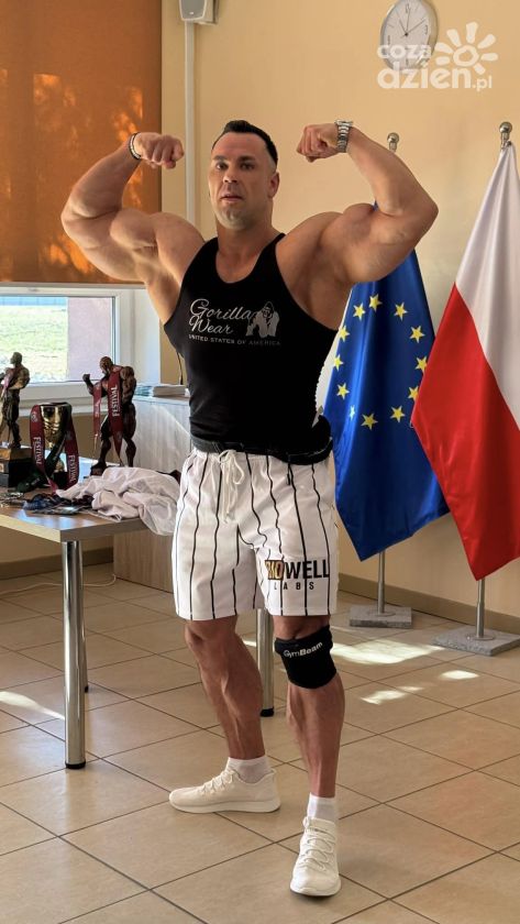 Motywacja, dyscyplina i sport. Spotkanie uczniów z Kamilem Mroczkiem