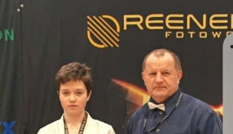 Brązowy medal Oliwiera Dyla na ogólnopolskim turnieju karate w Starachowicach