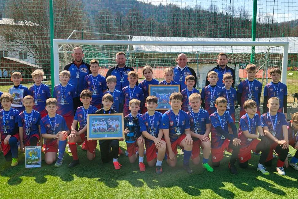 Młodzi piłkarze Wisły Sandomierz z cennym doświadczeniem na Top Cup Muszyna 2026