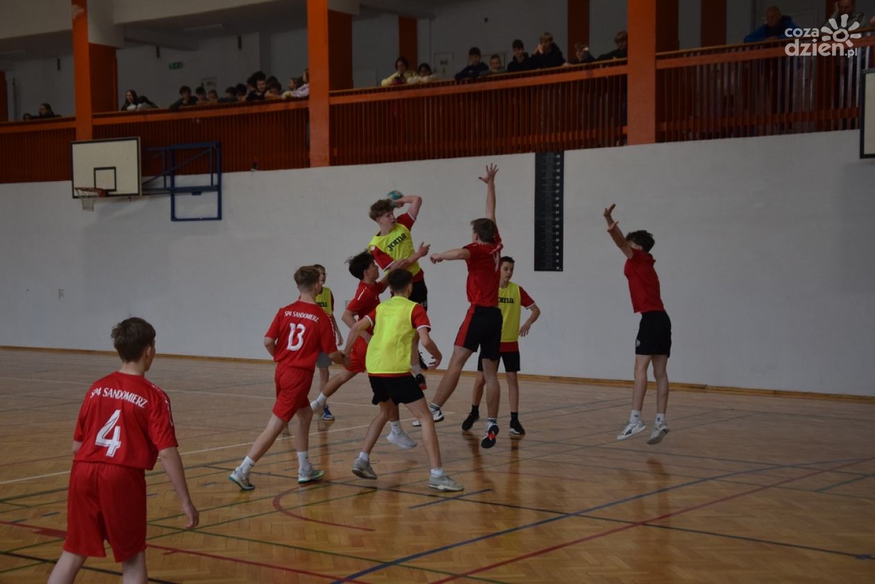 Młodzi szczypiorniści rywalizowali o mistrzostwo Sandomierza