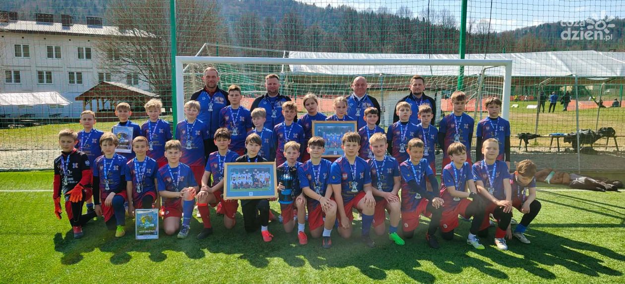 Młodzi piłkarze Wisły Sandomierz z cennym doświadczeniem na Top Cup Muszyna 2026