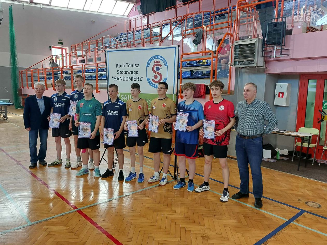 Medalowy występ KTS Salus Sandomierz i awans juniorów na Mistrzostwa Polski