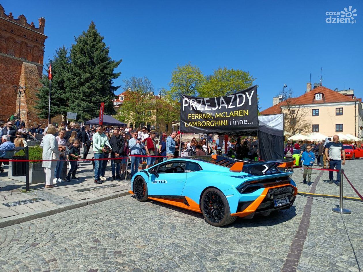 Supersamochody opanowały Sandomierz (ZDJĘCIA)