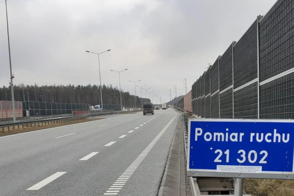 Duży ruch także w Sandomierzu. „Siódemka” bije rekordy, ale „krajowa 77” też obciążona