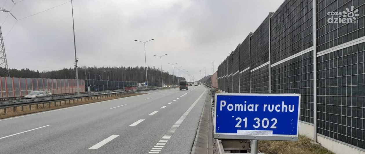 Duży ruch także w Sandomierzu. „Siódemka” bije rekordy, ale „krajowa 77” też obciążona