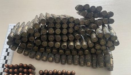 Nielegalna amunicja na posesji w gminie Koprzywnica. Zatrzymano 43-latka