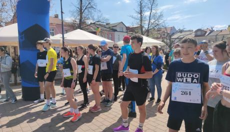 Blisko 300 uczestników na starcie. Niebieski Bieg ponownie połączył sport i solidarność