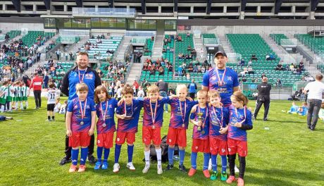 Akademia Piłkarska SKS Wisła Sandomierz z udanym występem na turnieju w Stalowej Woli