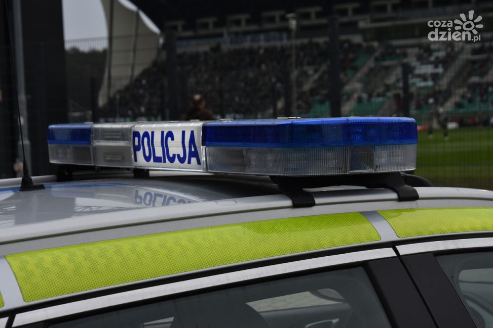 Alkohol na stadionie. 42-latek ukarany po meczu w Stalowej Woli