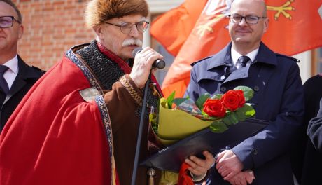 Karol Bury uhonorowany. Symboliczny tytuł wojewody sandomierskiego dla twórcy chorągwi