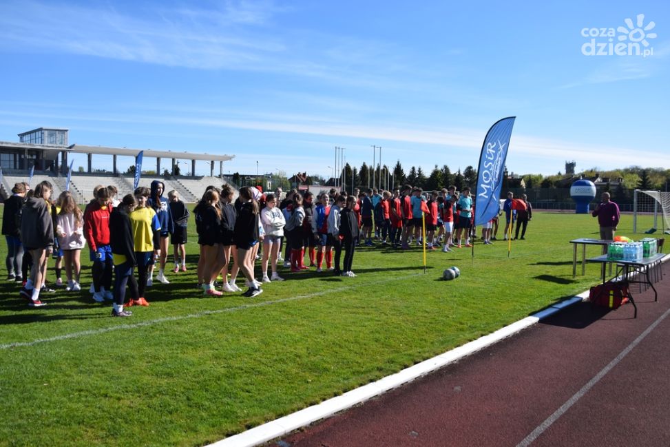 Sandomierskie szkoły na piłkarskim boisku. Udane mistrzostwa na stadionie miejskim