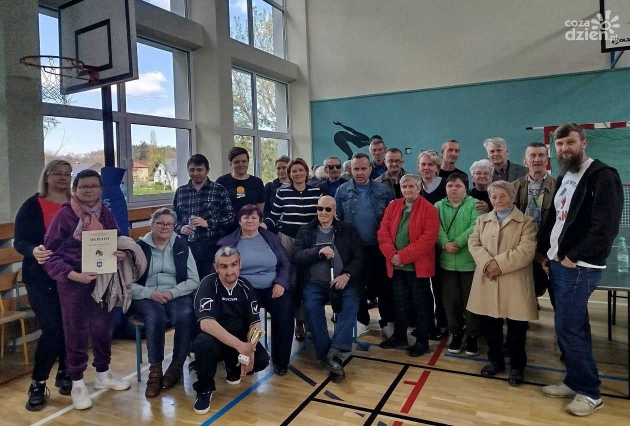 Sport i integracja w Niedźwicach. Za nami XI Mistrzostwa ŚDS w tenisie stołowym