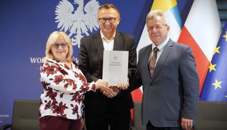 Blisko 11 mln zł dla świętokrzyskich samorządów na naprawę dróg po ulewach