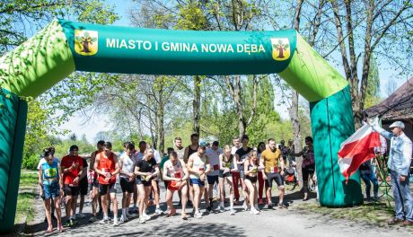 Sportowa rywalizacja i patriotyczna atmosfera. Bieg Konstytucji ponownie przyciągnął tłumy w Nowej Dębie