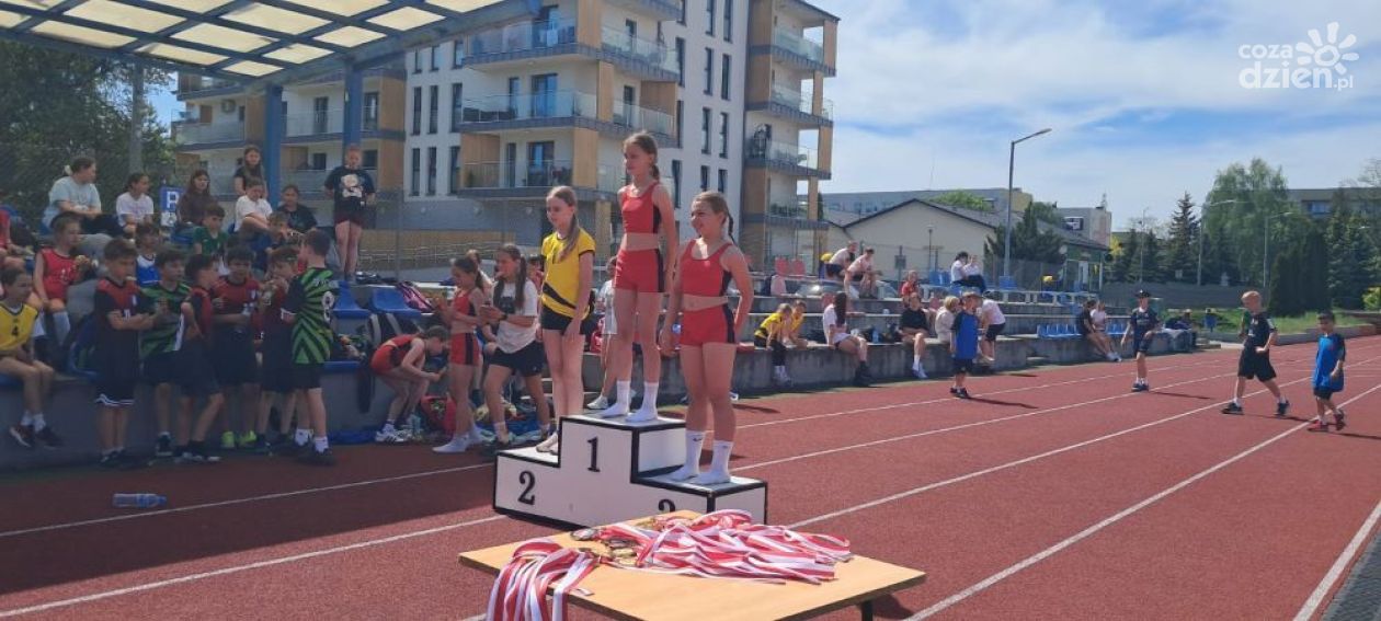 Połaniec najlepszy w powiatowych mistrzostwach lekkoatletycznych. 24 medale gospodarzy!
