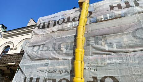 Kolejna kamienica na starówce przechodzi remont. Trwa modernizacja przy ul. Opatowskiej 2