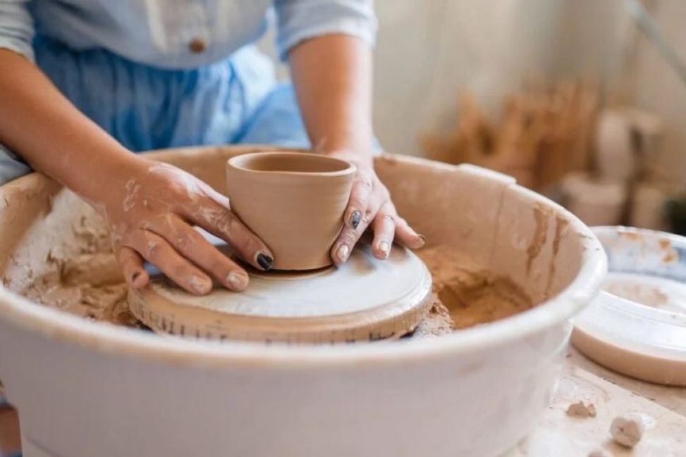 „Formy z natury” z dofinansowaniem MKiDN. Sandomierz rozwija edukację ceramiczną