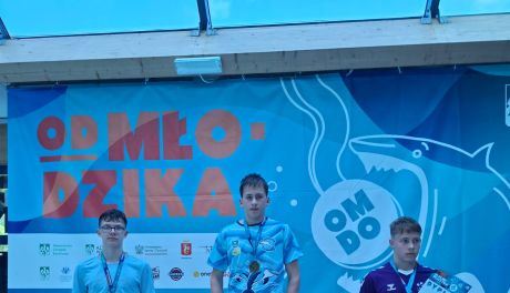 Młodzi pływacy z Tarnobrzega wśród najlepszych. 17 medali na zawodach
