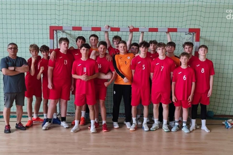Brązowy medal sandomierskiej „Czwórki” w wojewódzkim finale piłki ręcznej