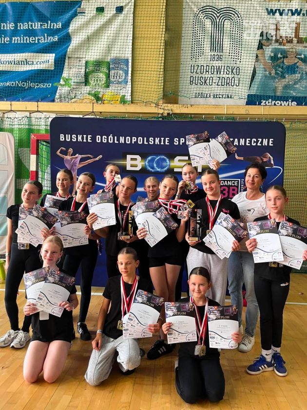 Medalowy finał sezonu Formacji Paradox na Buskich Ogólnopolskich Spotkaniach Tanecznych