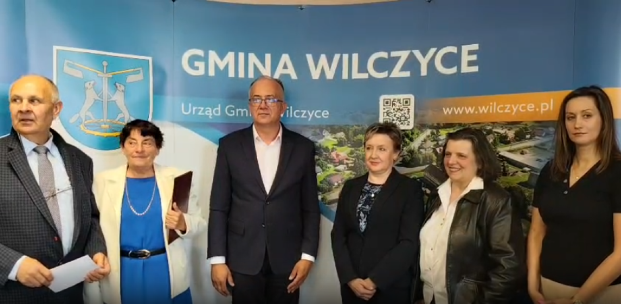 Nowa siedziba dla Stowarzyszenia „Tratwa”. Umowa podpisana w gminie Wilczyce