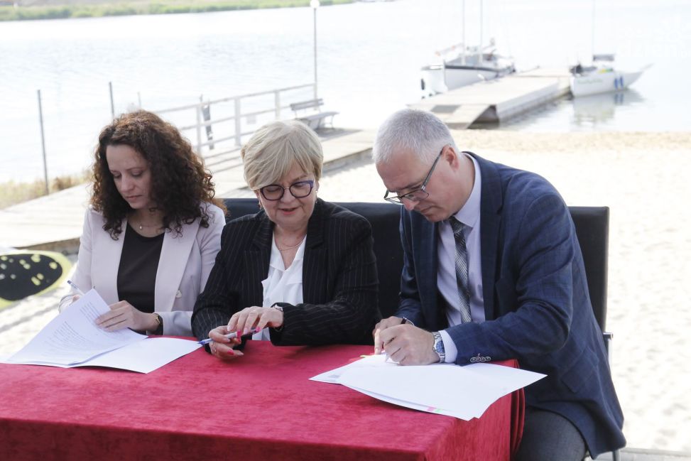 Nowa stanica żeglarska nad Jeziorem Tarnobrzeskim. Miasto ogłosiło przetarg na budowę mariny