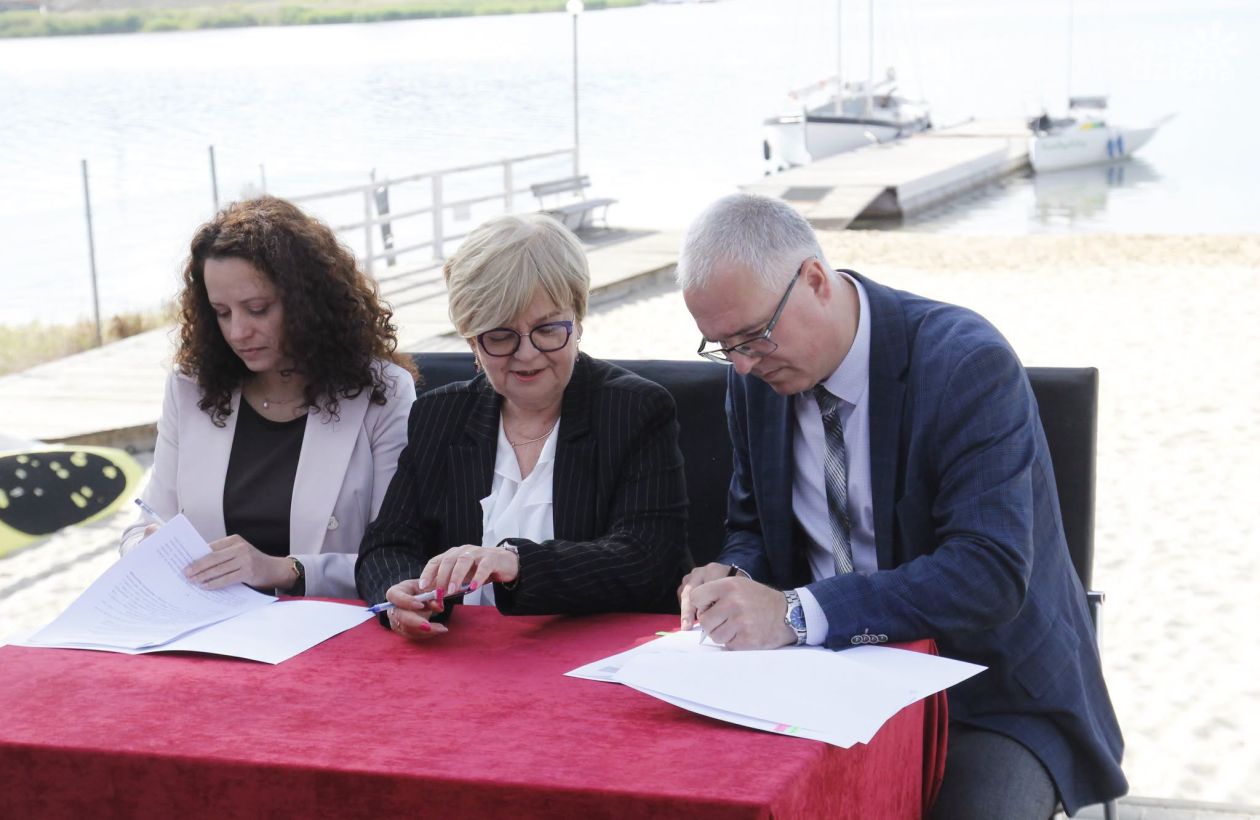 Nowa stanica żeglarska nad Jeziorem Tarnobrzeskim. Miasto ogłosiło przetarg na budowę mariny