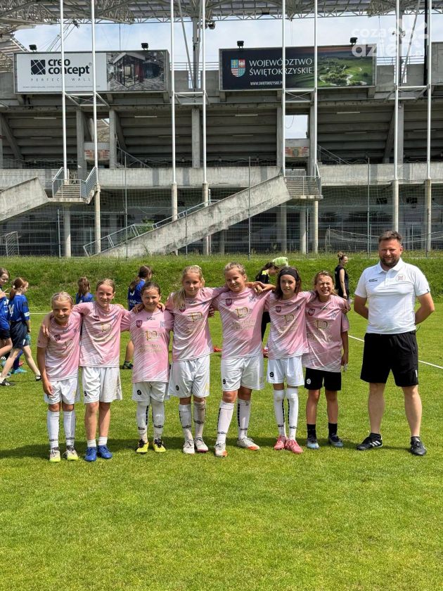 Orliczki starsze Akademii Piłkarskiej SKS Wisła Sandomierz triumfowały w Kielcach