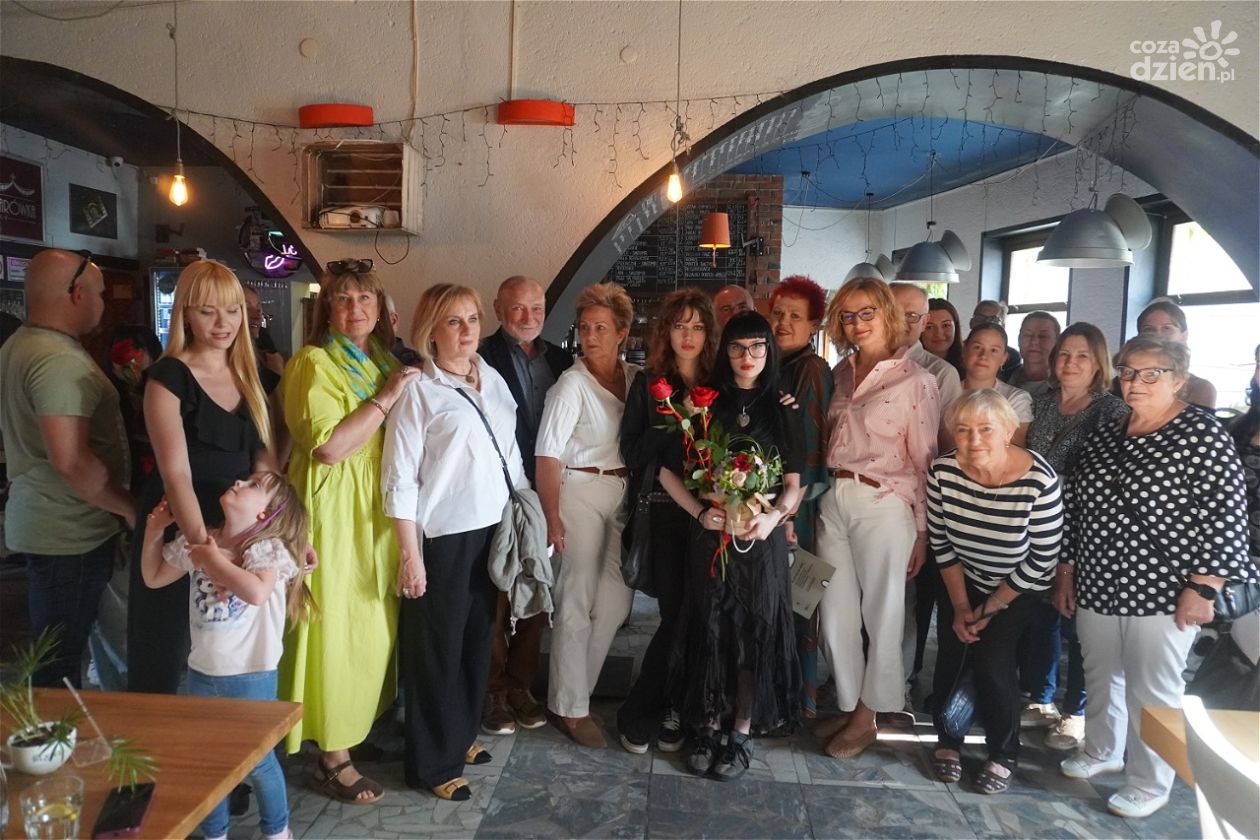 „Fragmenty spojrzeń” – artystyczny debiut Malwiny Kucharskiej w Iluzjon Art Cafe