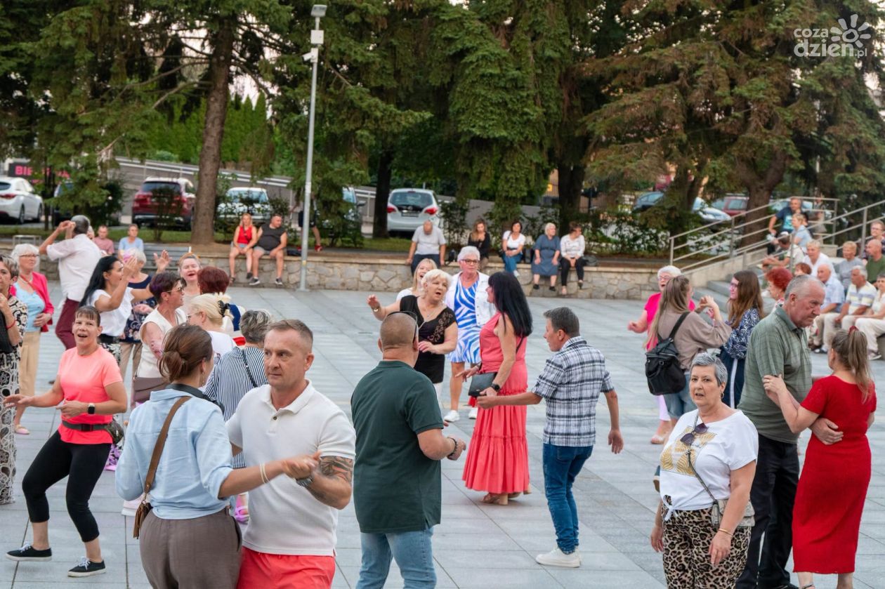 Plac 3 Maja ponownie zamienił się w taneczny parkiet