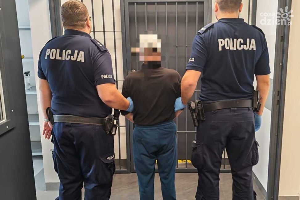 Nietrzeźwy rowerzysta zatrzymany w Sandomierzu. Był poszukiwany przez sąd