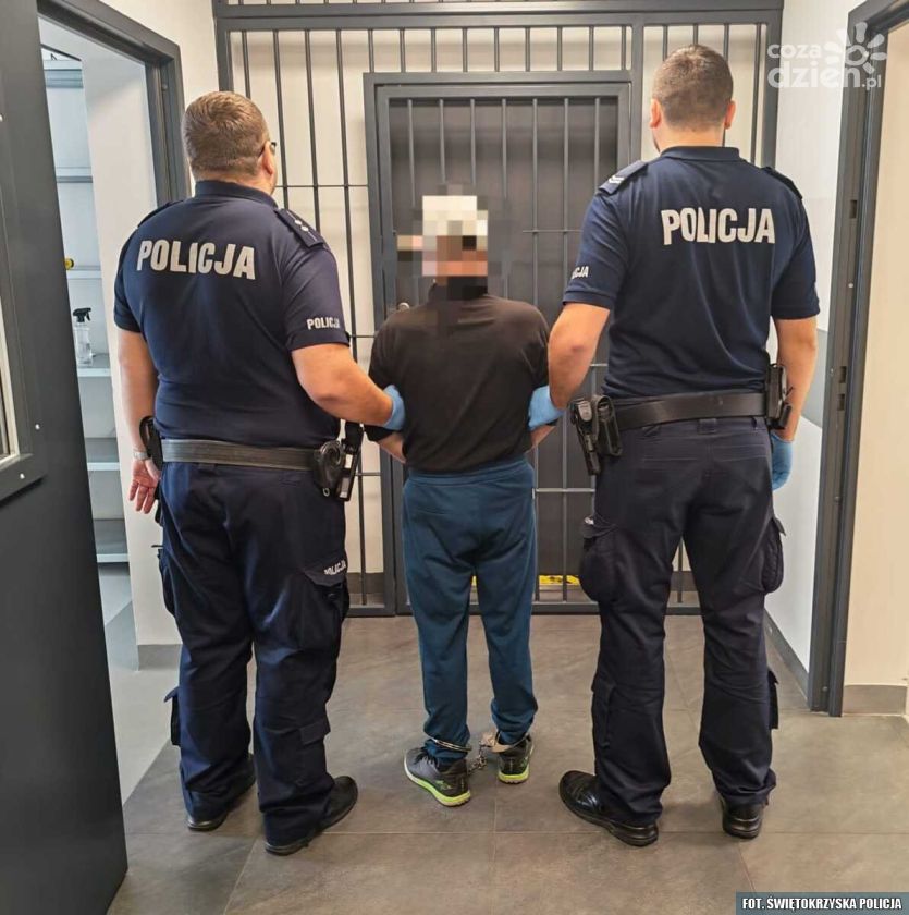 Nietrzeźwy rowerzysta zatrzymany w Sandomierzu. Był poszukiwany przez sąd
