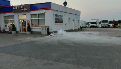 Wyciek gazu na stacji paliw w Zawichoście. Droga wojewódzka zablokowana