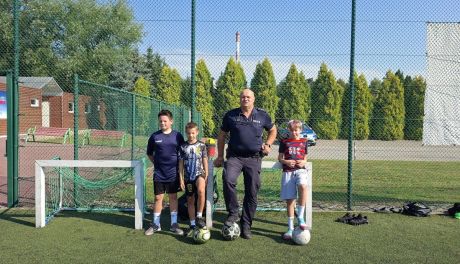 Sandomierscy policjanci przypominają o bezpieczeństwie podczas wakacji